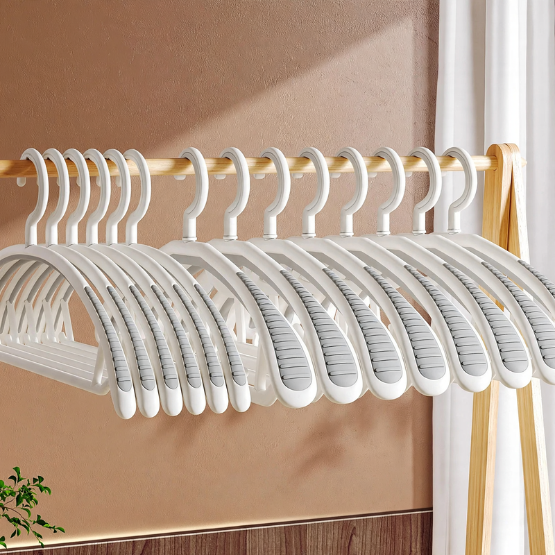 Plastic Clothes Hanger FAY, non-slip