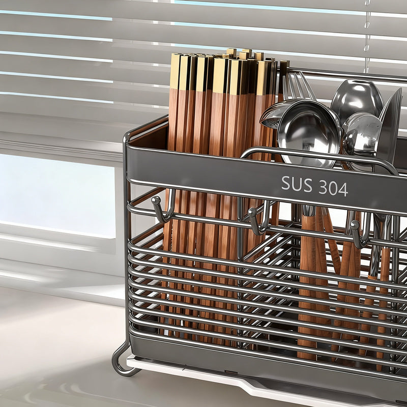 Stainless steel chopstick holder with drip function