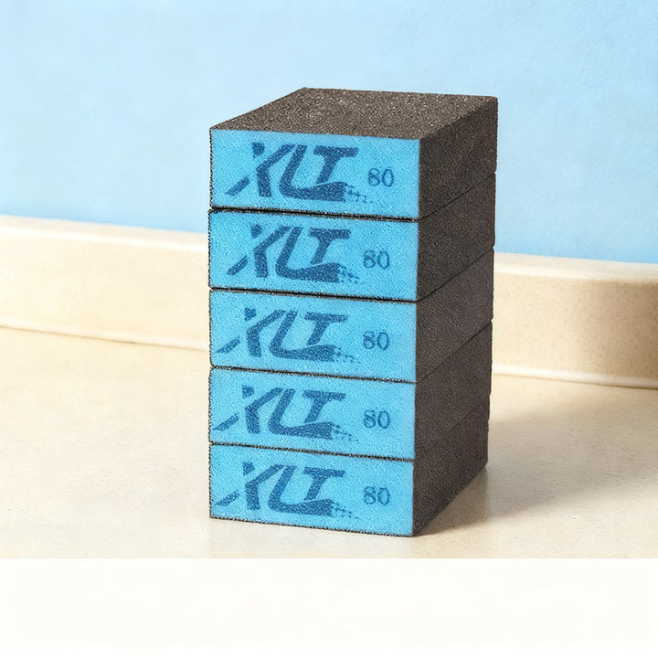 Abrasive sponge with grain for pots and pans