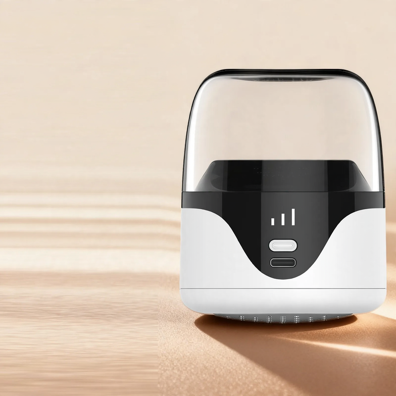 Portable lint remover with charging