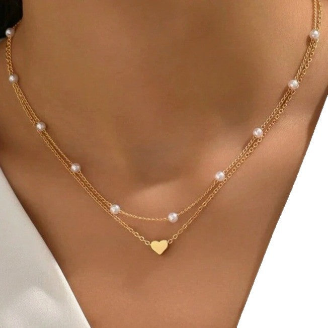 Pearl necklace with acrylic pendant