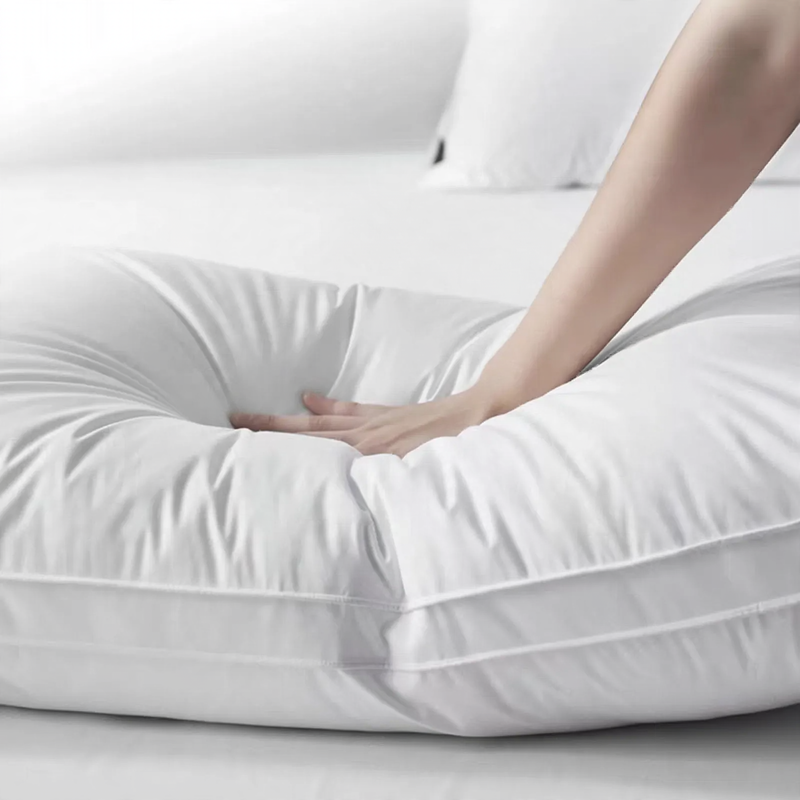 Cotton pillow with antibacterial filling, 48×74 cm