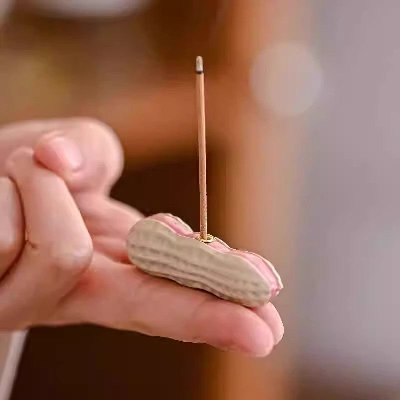 Peanut-shaped incense holder, resin, modern