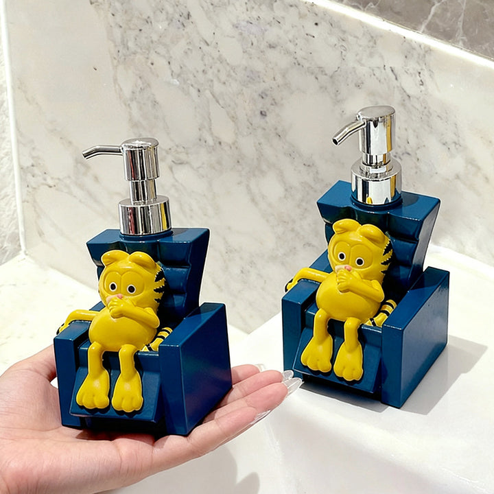 Garfield Pump Bottle with Fish Design
