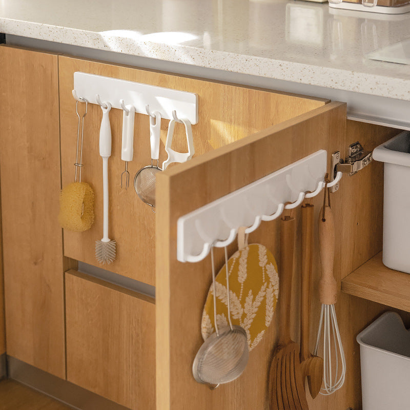 Wall-mounted spice rack without drilling