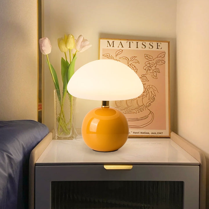 Mushroom table lamp with ceramic base, USB-powered