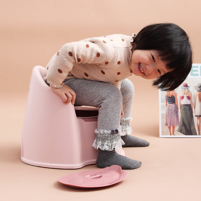 Baby potty made of plastic, several colors