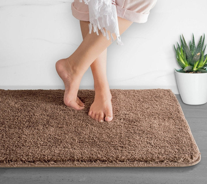 Stornfield | Luxura UltraSoft Bath Mat | Super-absorbent microfiber bathroom rug with anti-slip backing