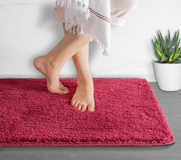 Stornfield | Luxura UltraSoft Bath Mat | Super-absorbent microfiber bathroom rug with anti-slip backing