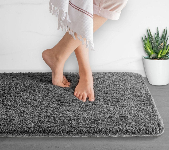 Stornfield | Luxura UltraSoft Bath Mat | Super-absorbent microfiber bathroom rug with anti-slip backing