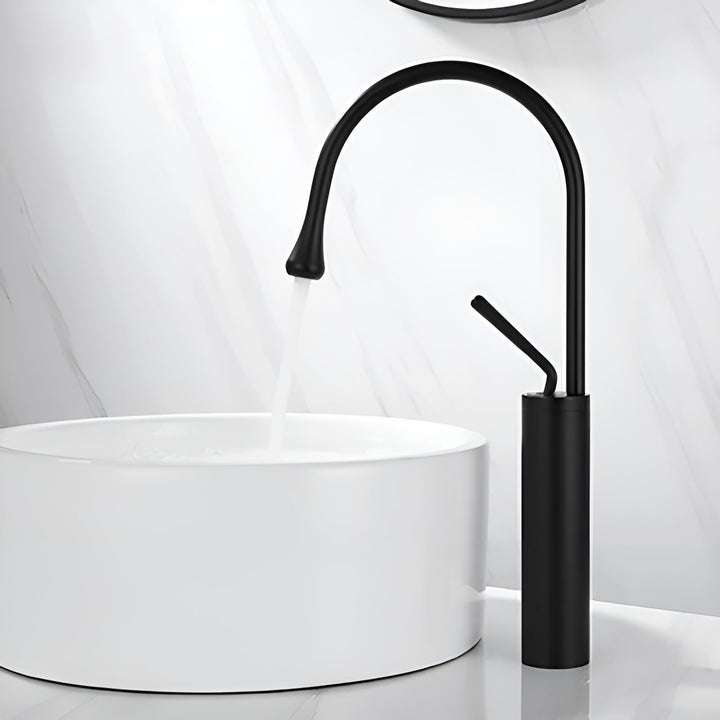Stornfield | FlexFlow – Seamless 360° Faucet Control for a Drip-Free Experience