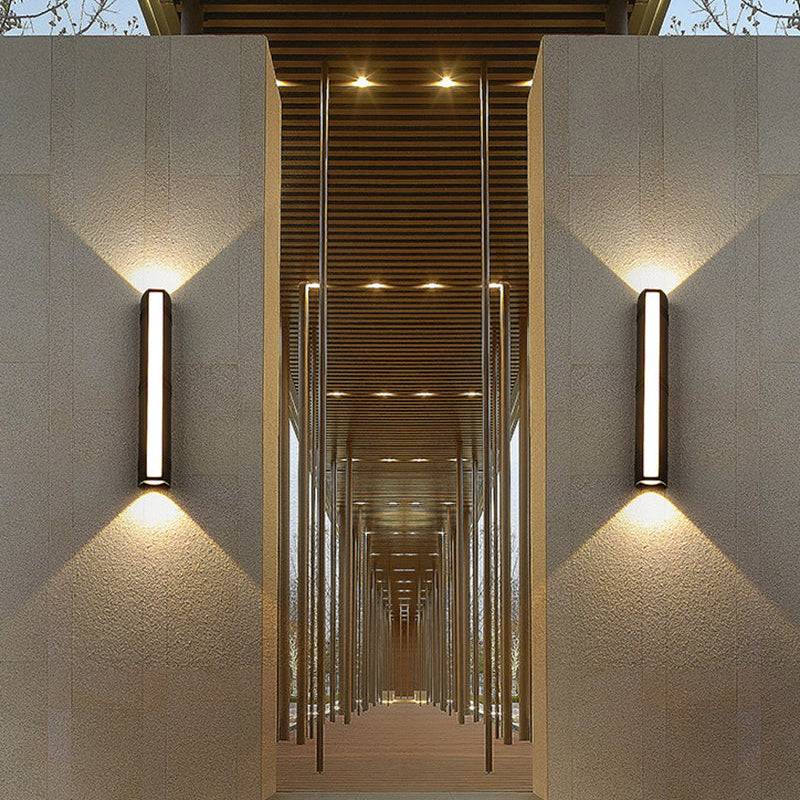 Durable LED outdoor wall light for lighting in any weather | Stornfield
