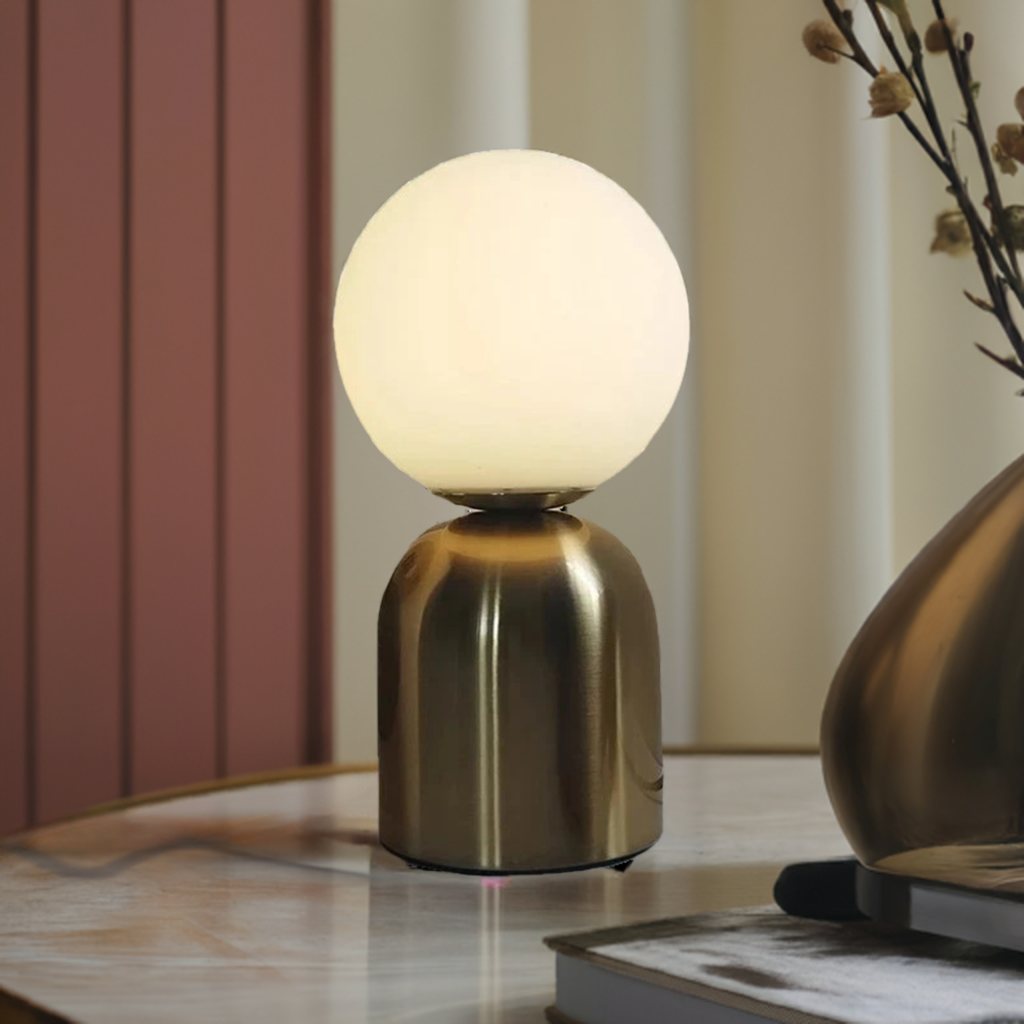 Nordic Iron Lamp Stornfield