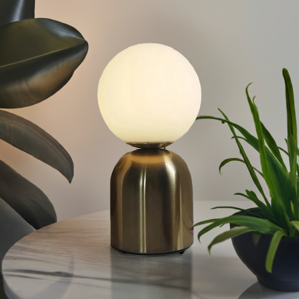 Nordic Iron Lamp Stornfield