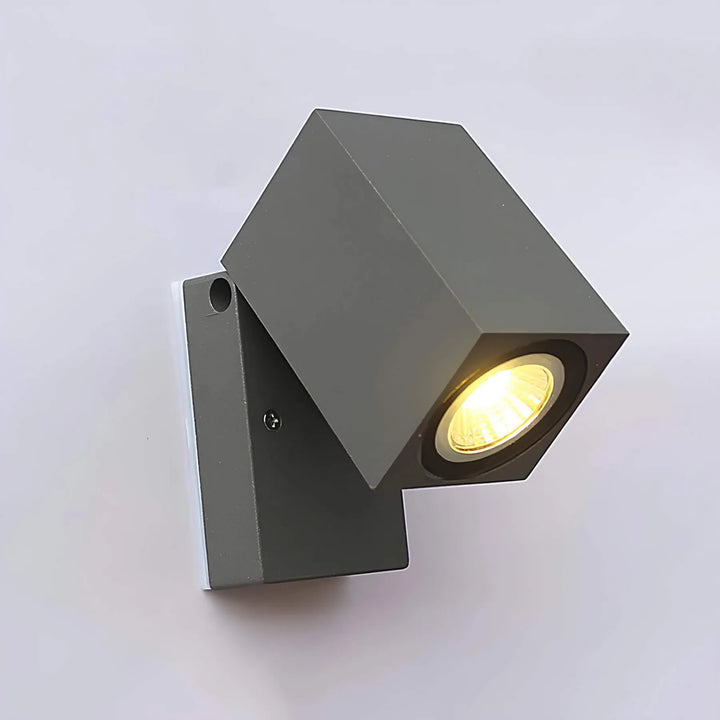 Premium outdoor wall lamp for garden and patio | Stornfield