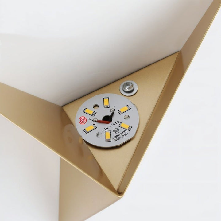 Elegant wall lamp - Modern LED wall light for stylish interiors | Stornfield