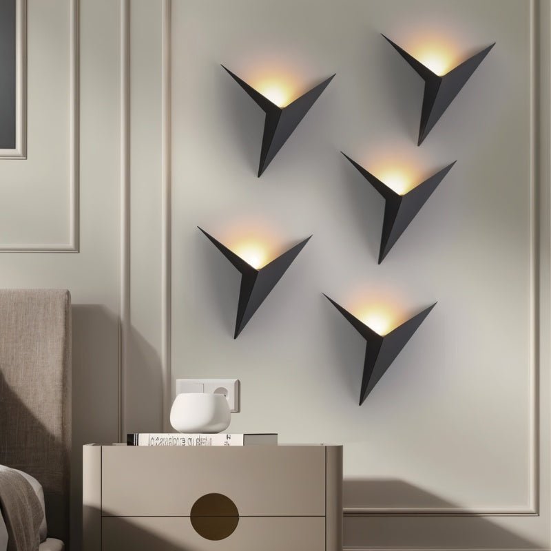 Elegant wall lamp - Modern LED wall light for stylish interiors | Stornfield