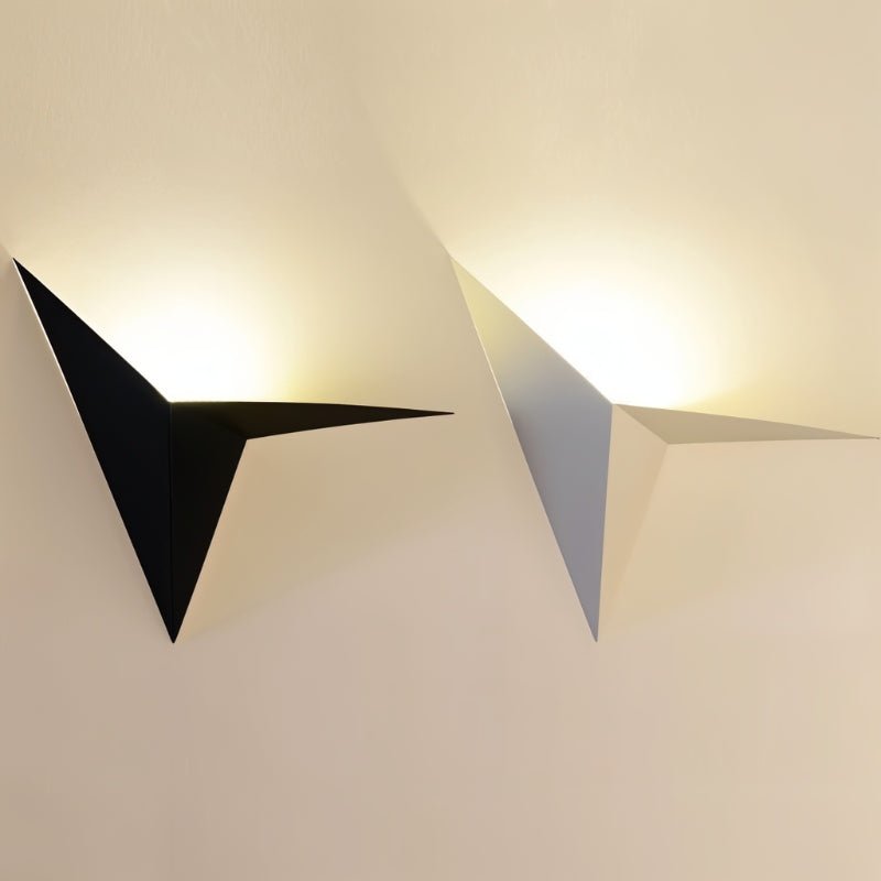 Elegant wall lamp - Modern LED wall light for stylish interiors | Stornfield