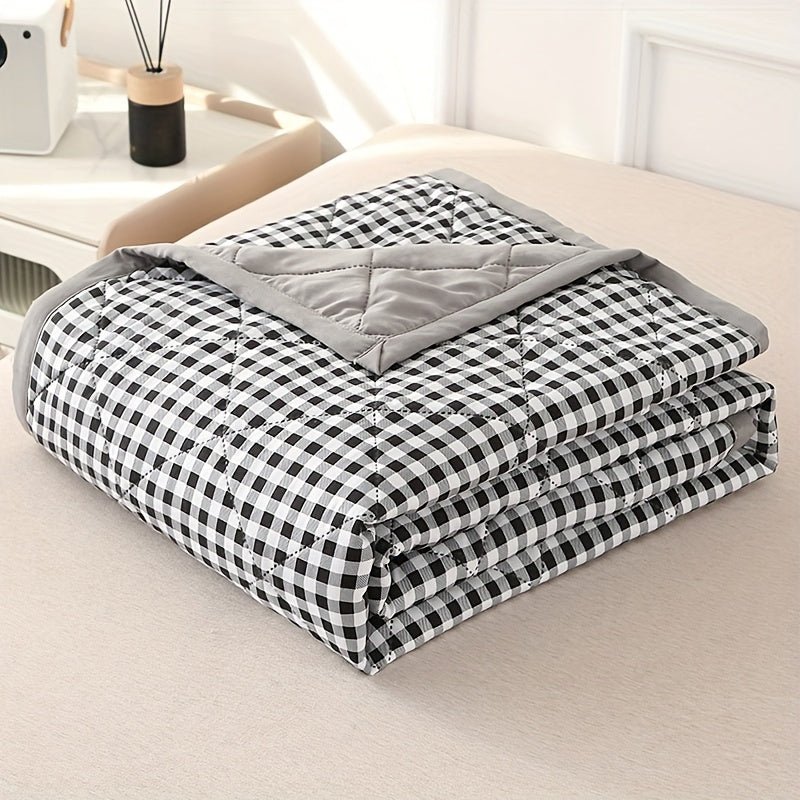 Elegant Preppy Plaid Summer Blanket for Cool Nights | Stornfield
