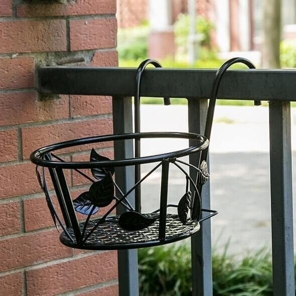 VerdaLift Plant Hanging Shelf — Finally rock-solid support for your balcony dreams | Stornfield