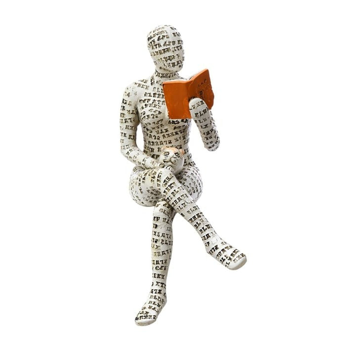 Resin Modern Reading Woman Statue Ornament in The Shape of a Scholar | Stornfield