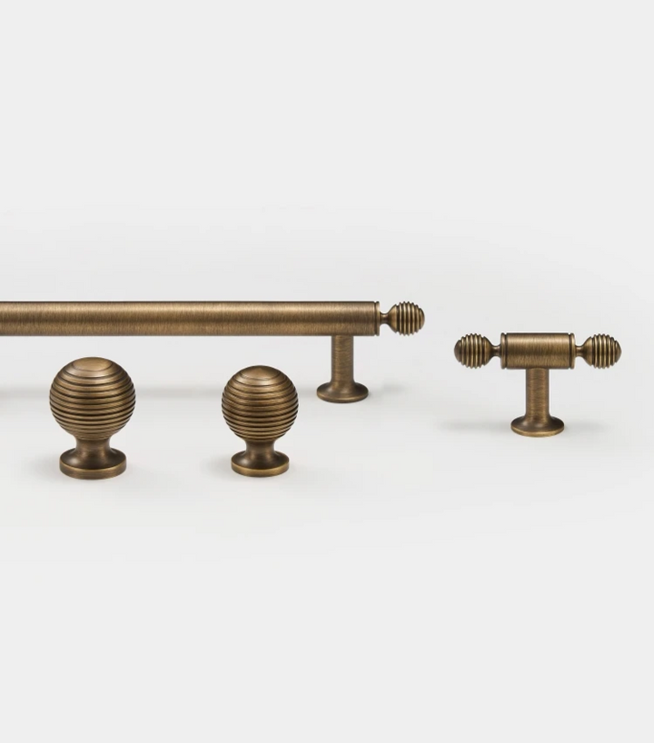 BrassElegance Solid Brass Antique T-Handle Stornfield