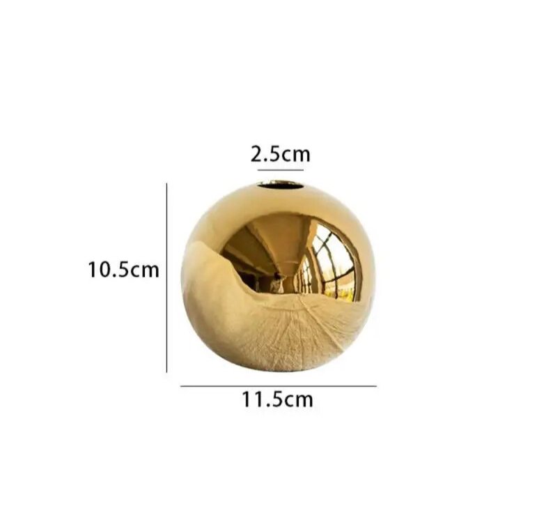 Stornfield | Golden Ball Vase