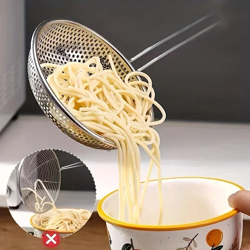 Stainless steel fine mesh strainer with wooden handle | Stornfield