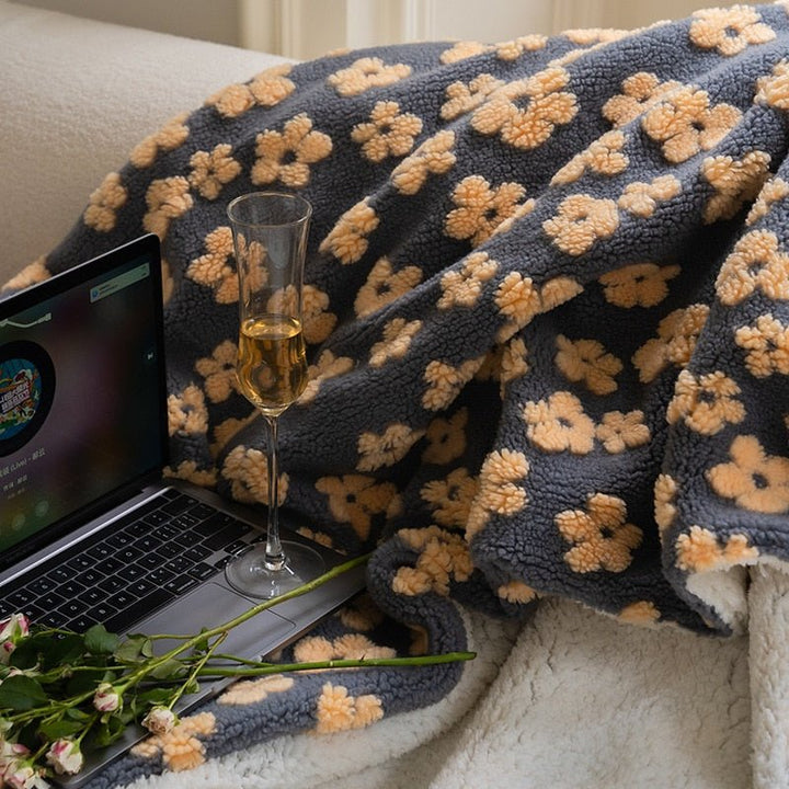 Fluffy Floral Plush Thickened Blanket for Cozy Comfort | Stornfield