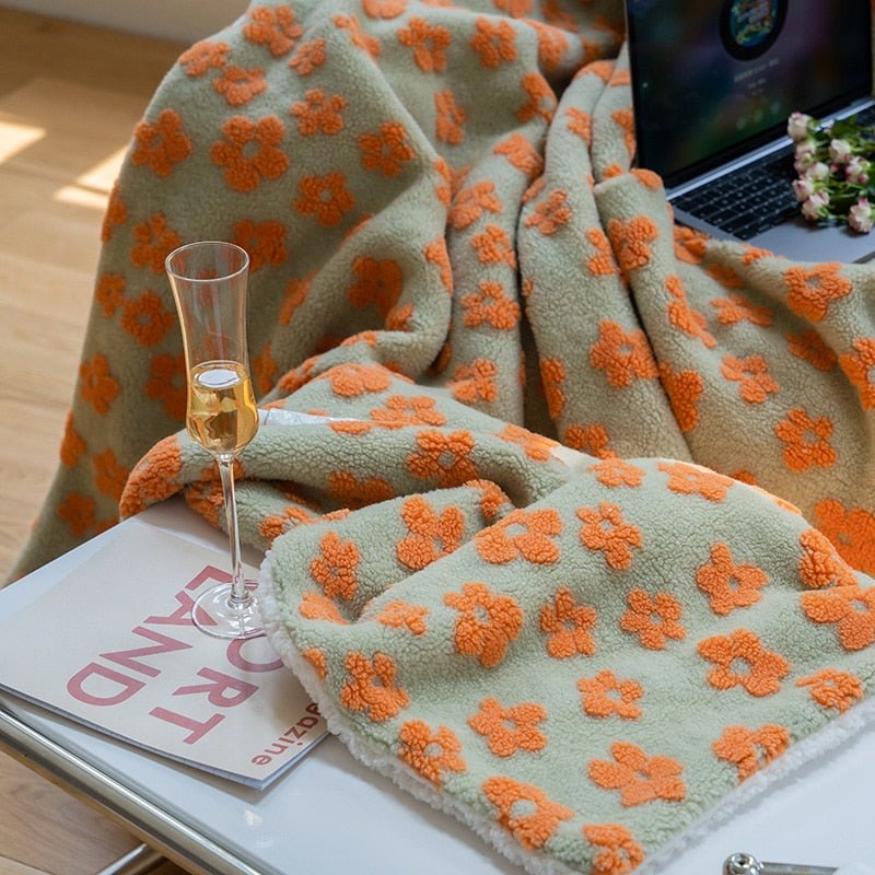 Fluffy Floral Plush Thickened Blanket for Cozy Comfort | Stornfield