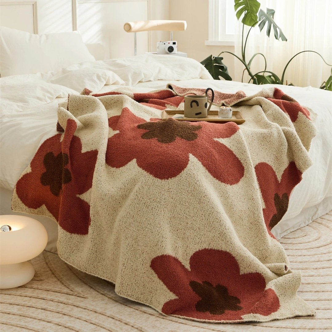 Stornfield | Elegance and warmth for your home with the soft floral blanket
