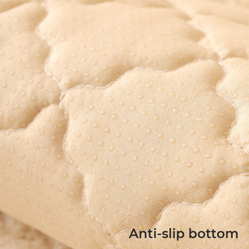 Biscuit Plush Soft Non-Slip Couch Cover with Anti-Slip Design | Stornfield