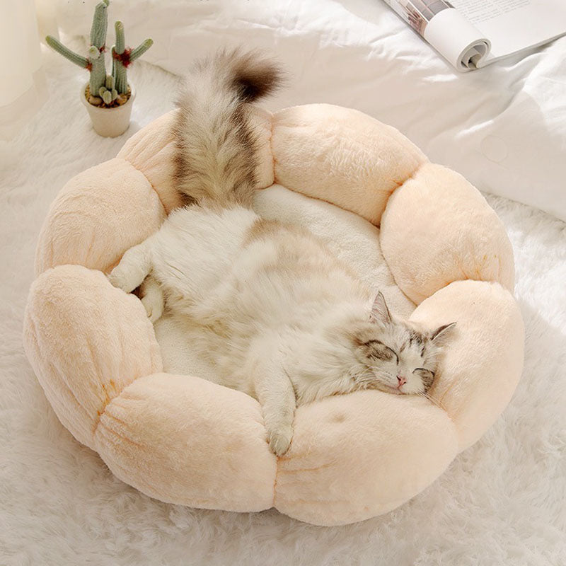 Stornfield | Deep Sleep Flower Cat Bed