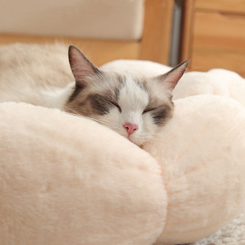Stornfield | Deep Sleep Flower Cat Bed