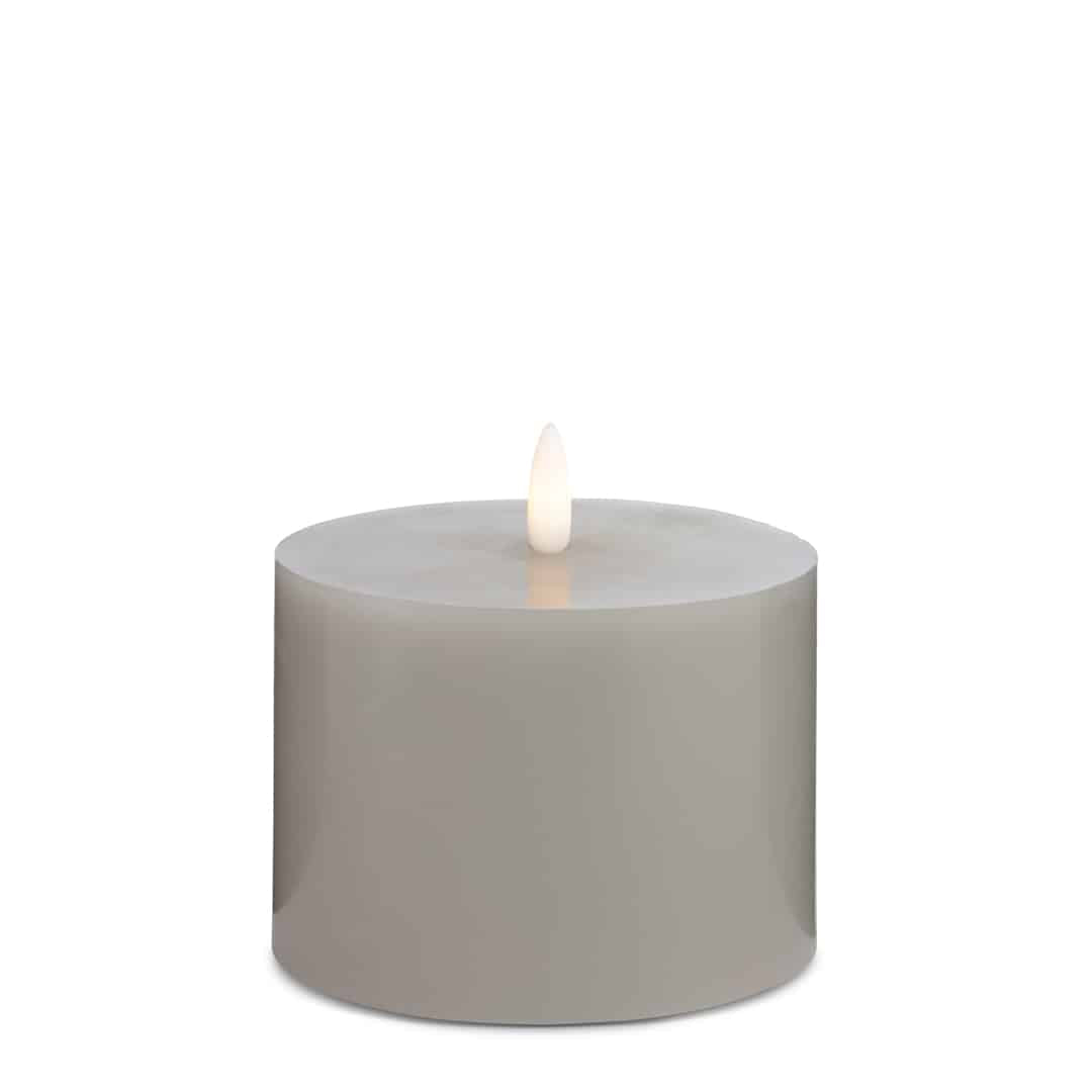 LED Candle (1 piece) with realistic 3D flame 10 x 10 cm | Stornfield