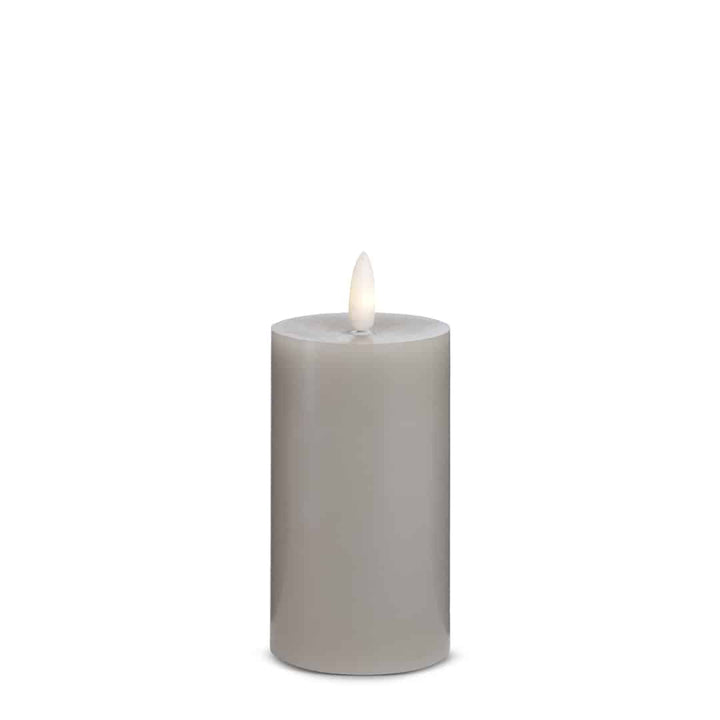 LED Candle (1 piece) with realistic 3D flame 5 x 12.5 cm | Stornfield