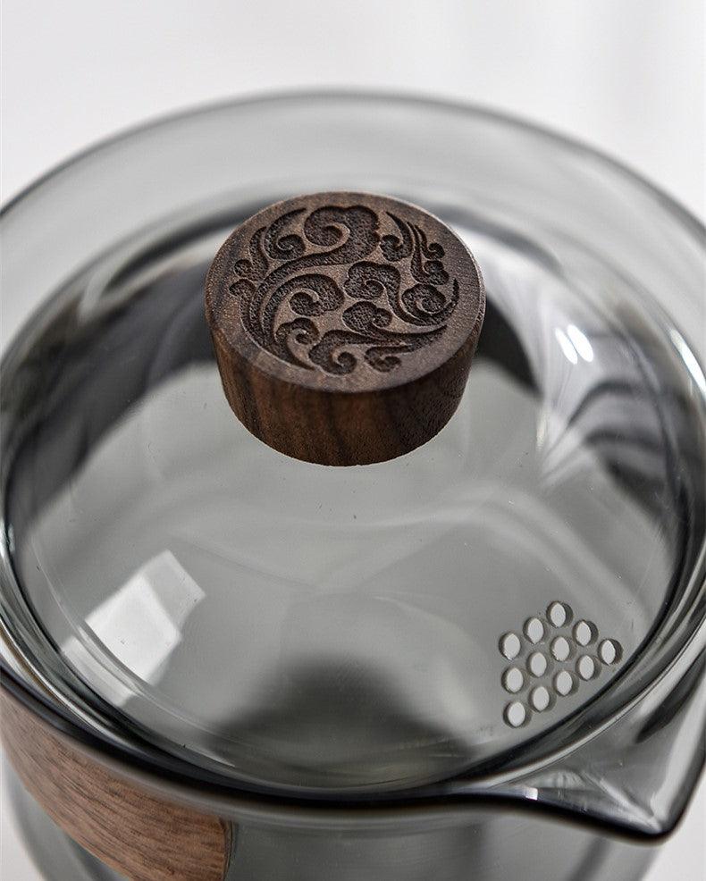 Elegant heat-resistant glass cup with walnut lid for tea lovers | Stornfield