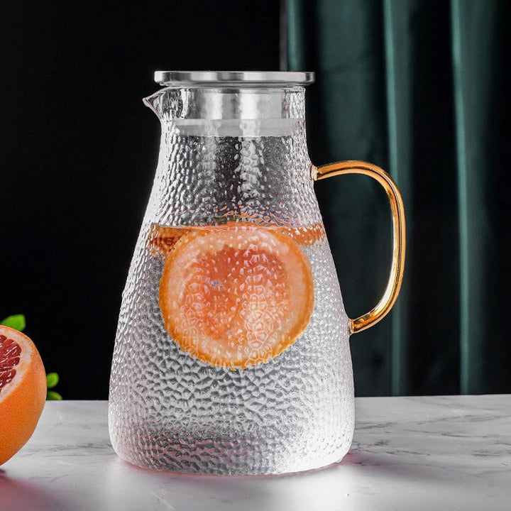Versatile heat-resistant glass jug with elegant wooden lid | Stornfield