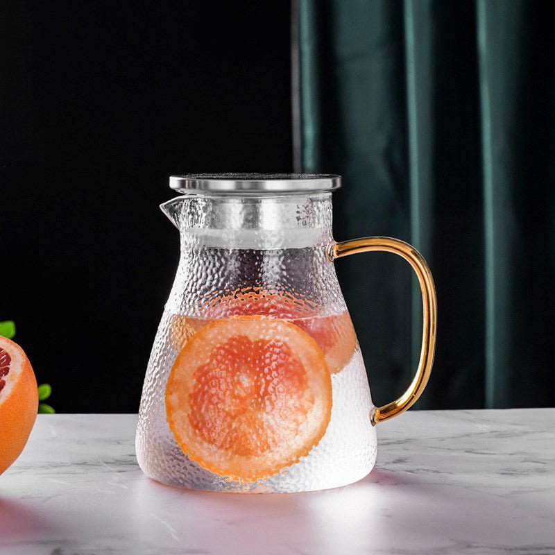 Versatile heat-resistant glass jug with elegant wooden lid | Stornfield