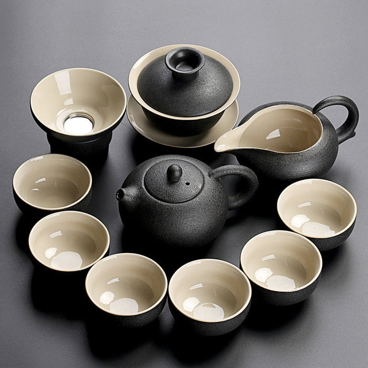 High-quality Ceramic Pottery Chinese Style Teapot Set in Black Color | Stornfield