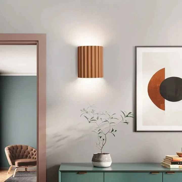 Stornfield | WärmeAura | Resin Wall Sconce for a Warm Ambiance