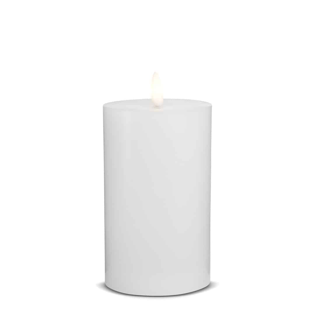 LED Candle (1 piece) with realistic 3D flame 5 x 15 cm | Stornfield