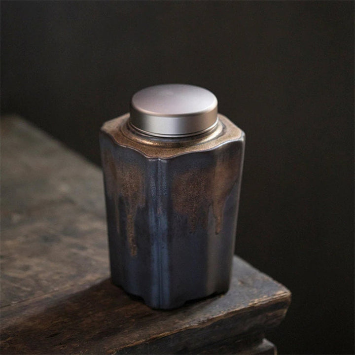 Vintage Ceramic Tea & Coffee Storage Container – 900ml airtight container | Stornfield