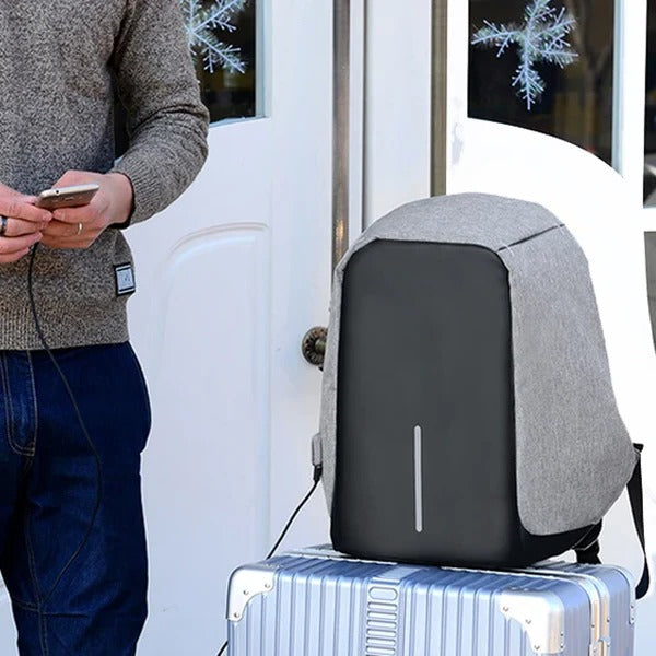 Stornfield | Anti-Theft Backpack With USB Charging