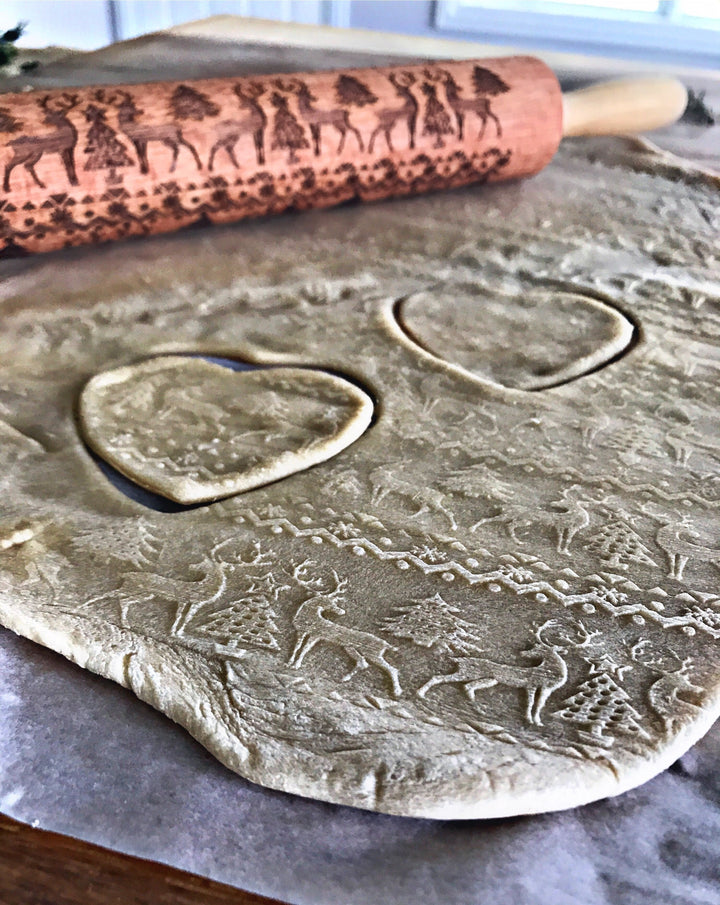 Pastry wheels embossed for the holidays | Stornfield