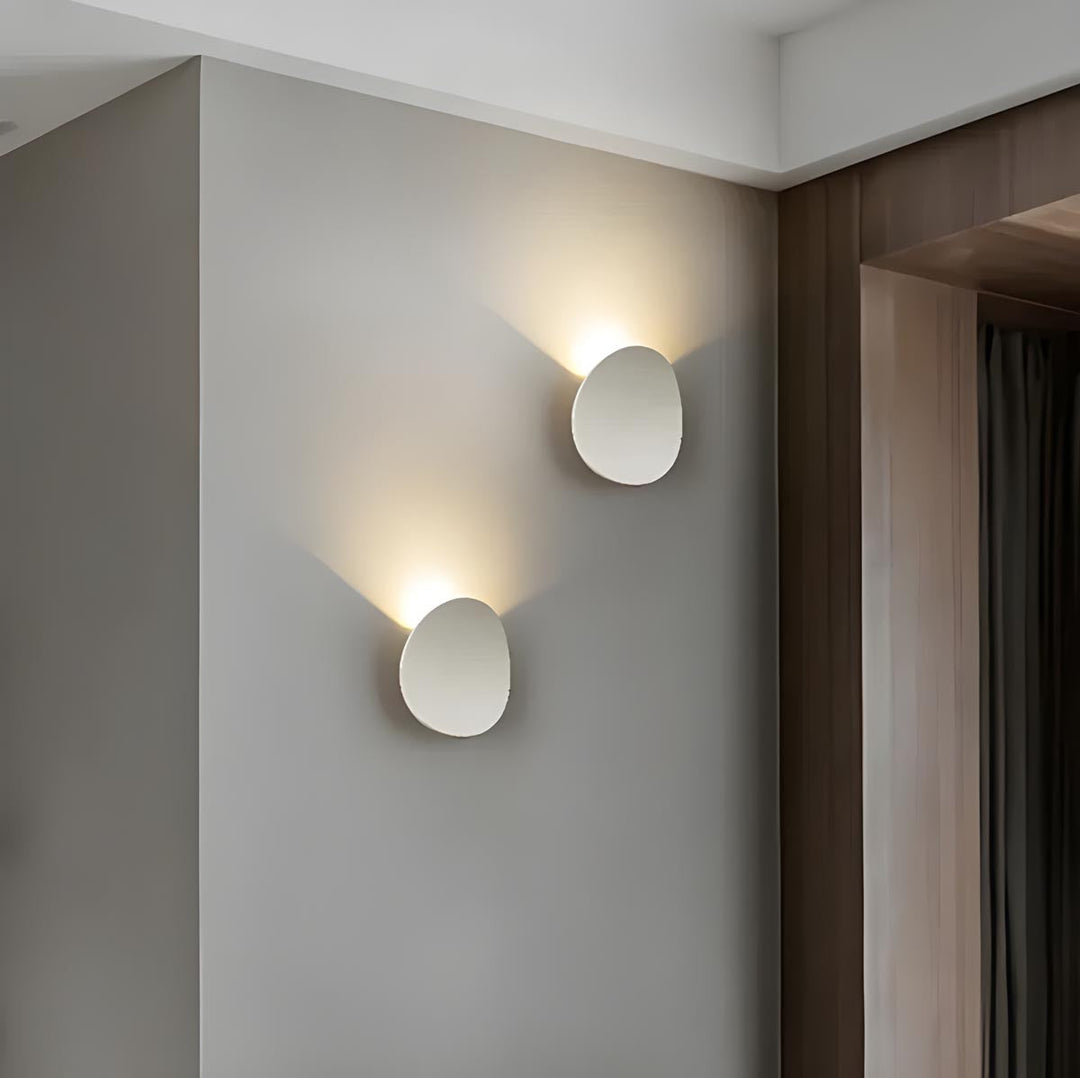 Elegant LED wall lamp – Stylish lighting for a warm atmosphere | Stornfield