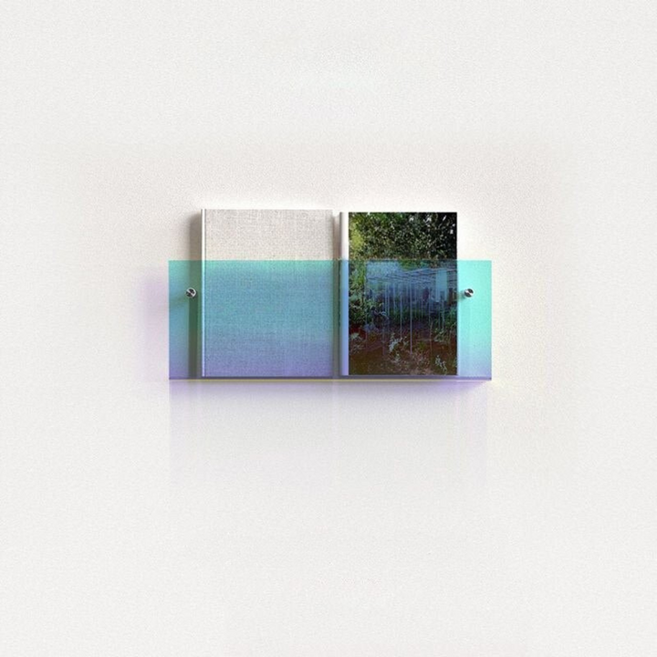 Stornfield | Wall Shelf Clear Acrylic Magazine Holder