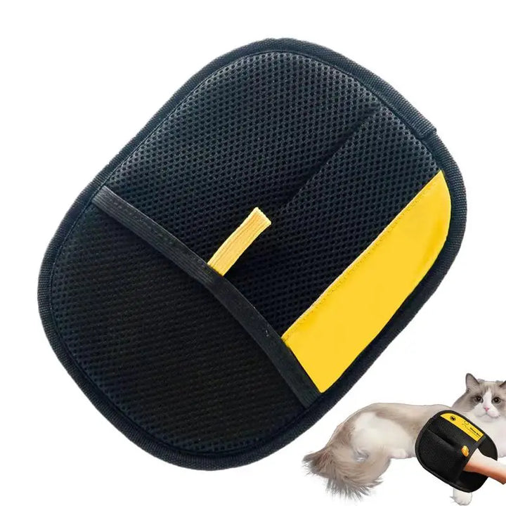 PurrBrush Care Glove – Hair-Free Pet Care and Massage Moment | Stornfield