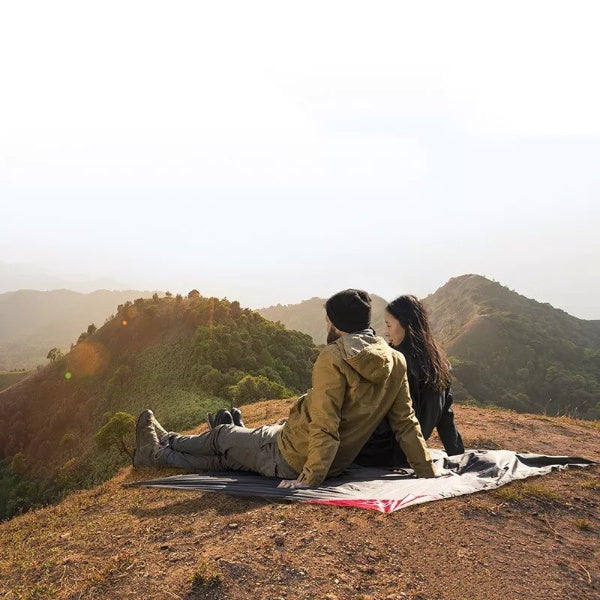 Foldable Waterproof Pocket Picnic Camping Mat | Stornfield