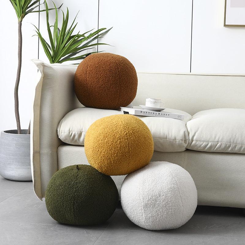 Stornfield | Snowball Frendorf Cushion